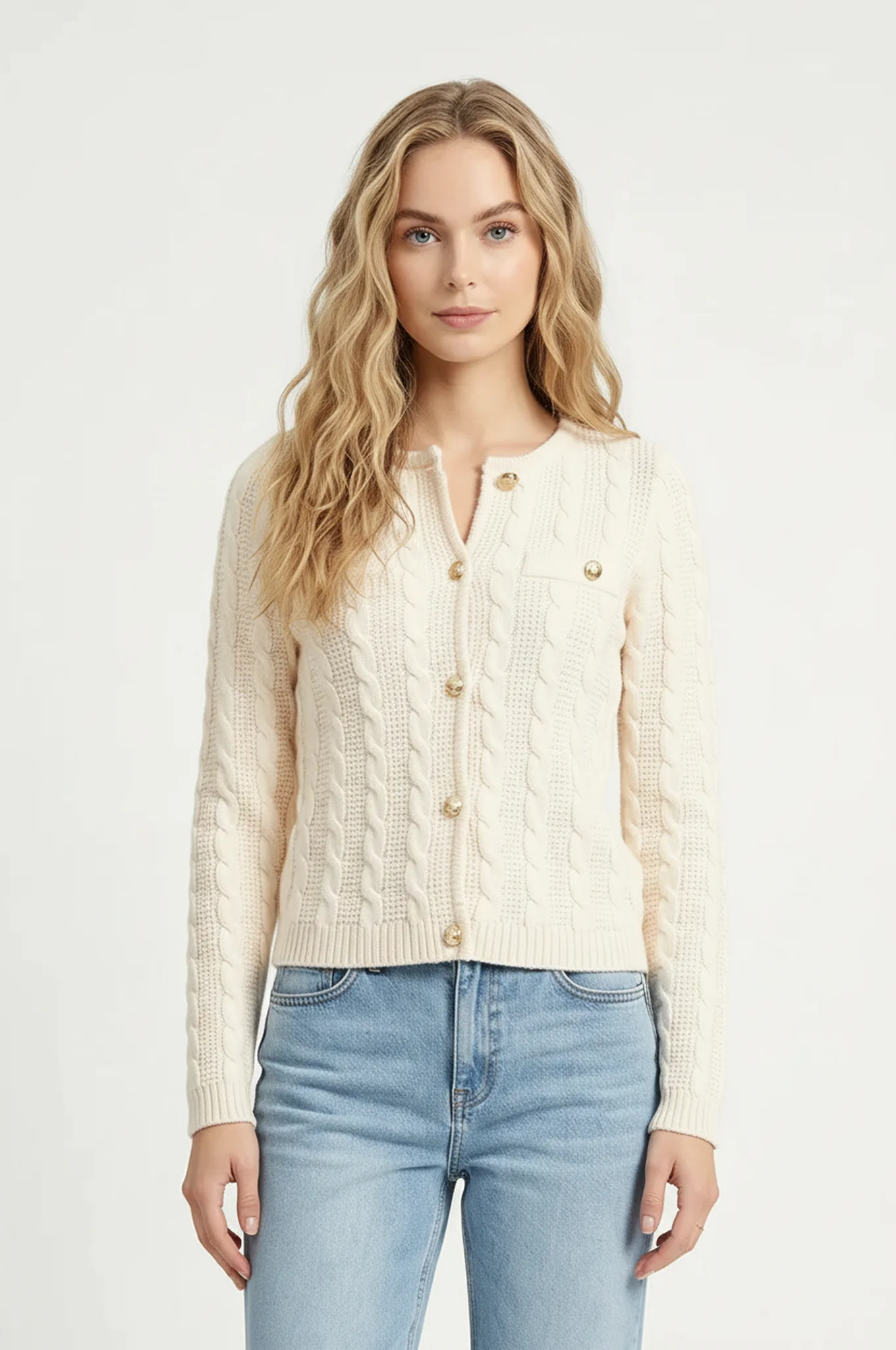 Cambridge Cableknit Cardi - Image 5