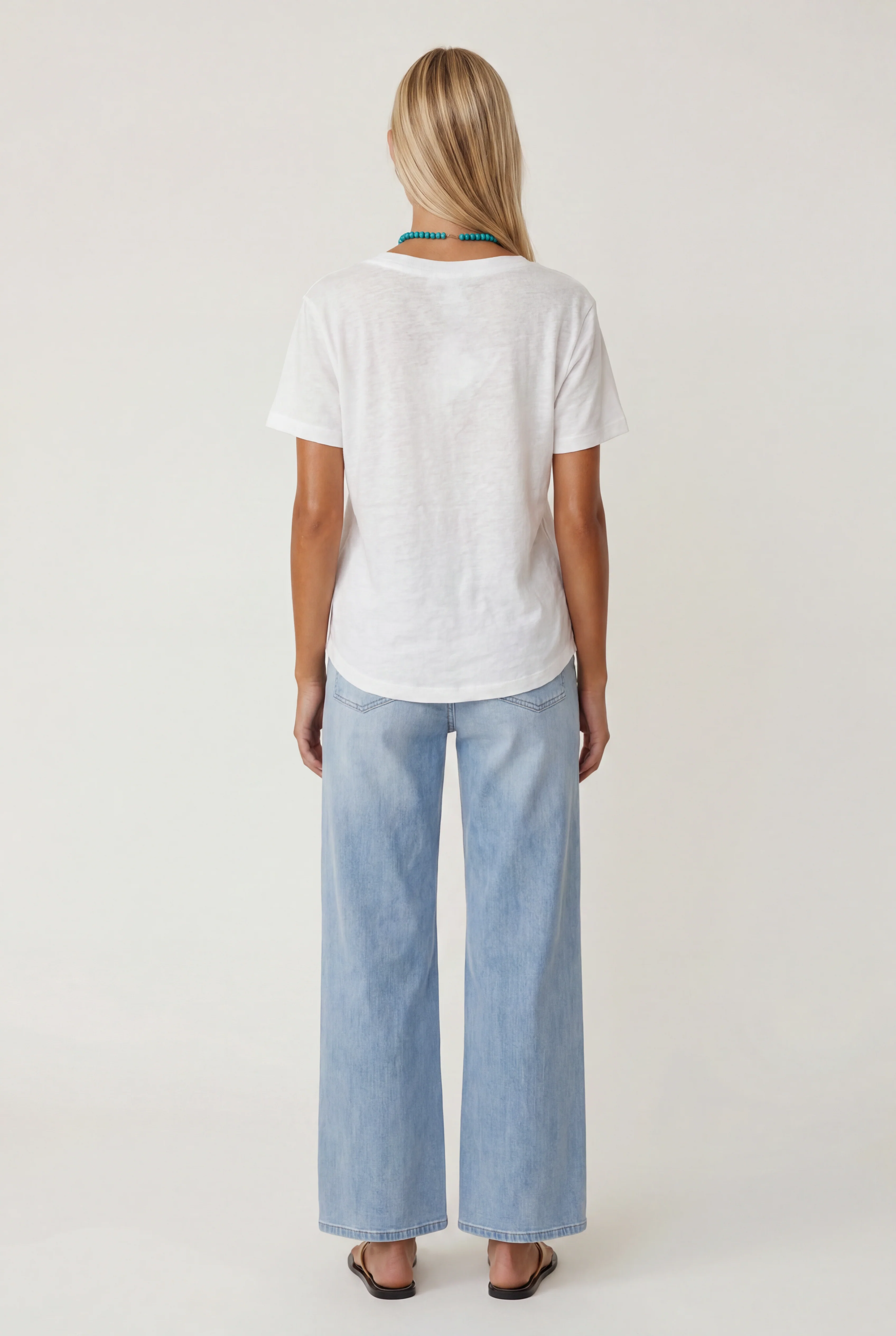 Nomad V-Neck Tee - Image 4